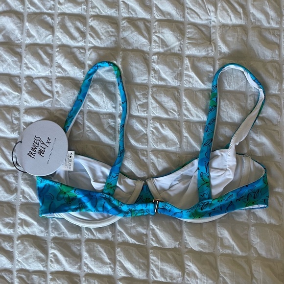 Princess Polly Sadley underwire shine bikini top - Picture 8 of 12